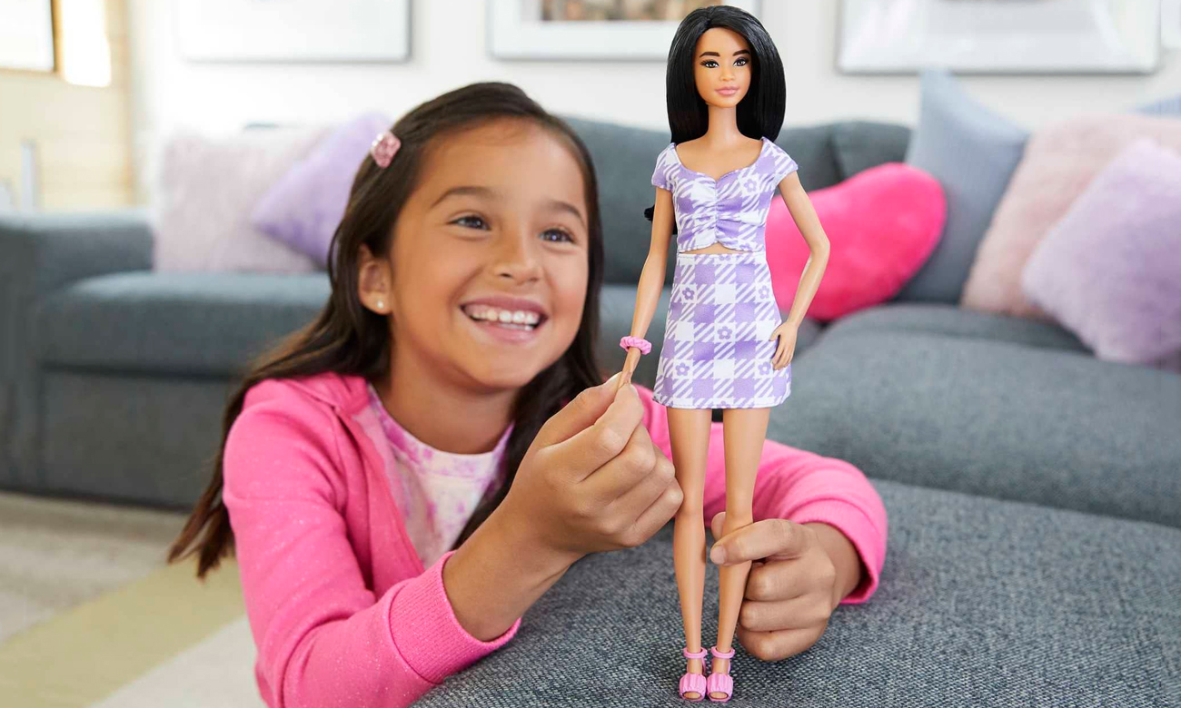 Mattel Barbie Fashionistas Lalka Sukienka fioletowa kratka