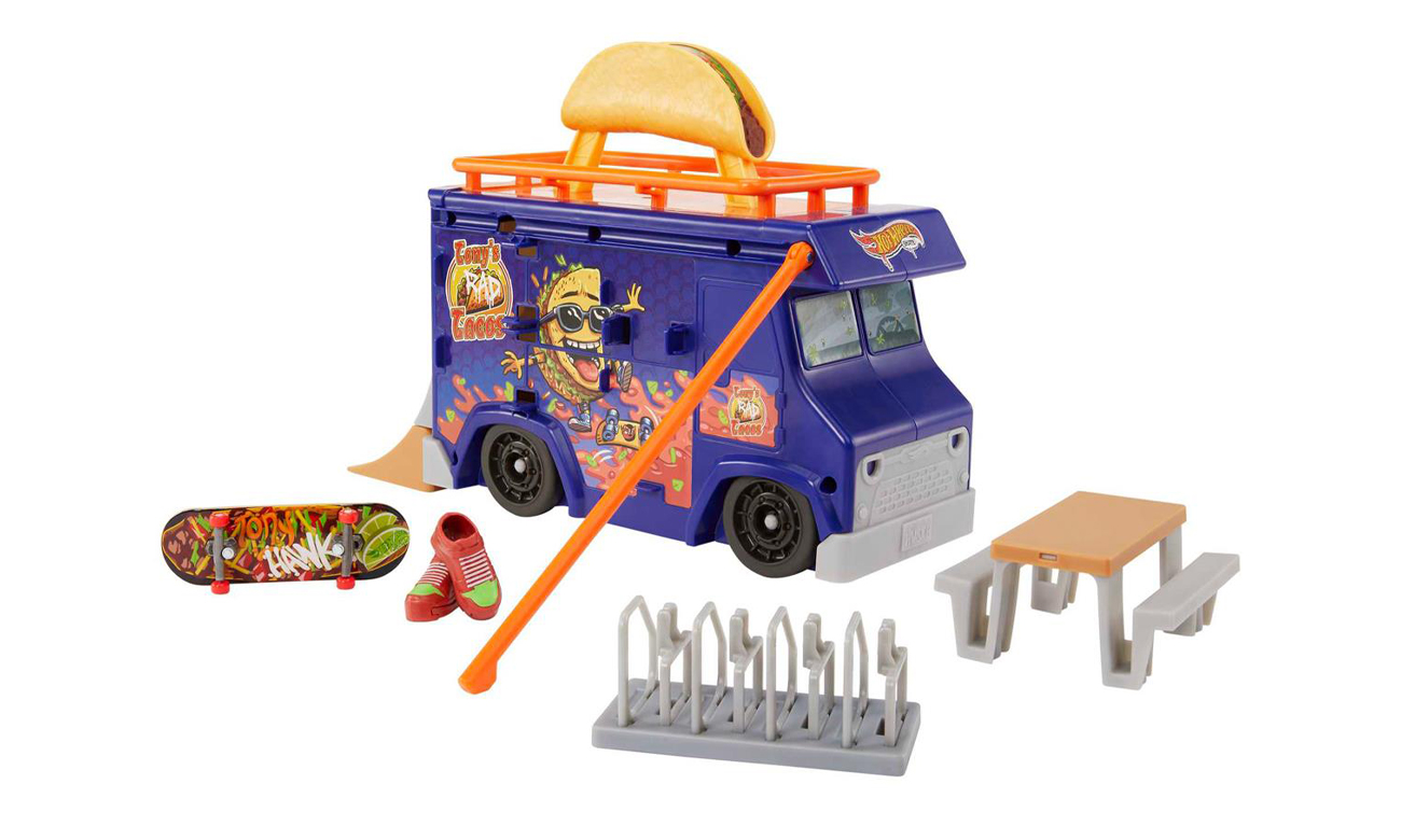 Hot-Wheels-HMK00