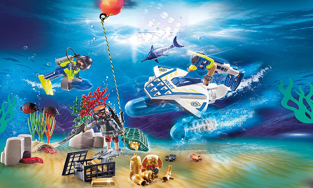 PLAYMOBIL® Kalendarz adwentowy Zabawa w wodzie - Akcja nurków policyjnych 70776