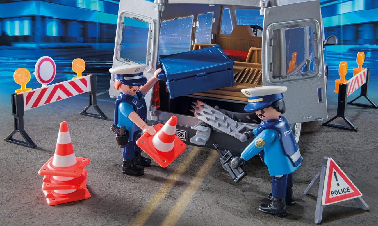Samochód policyjny z blkadą playmobil