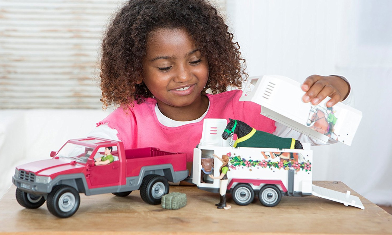 Schleich półciężarówka z koniem i przyczepą