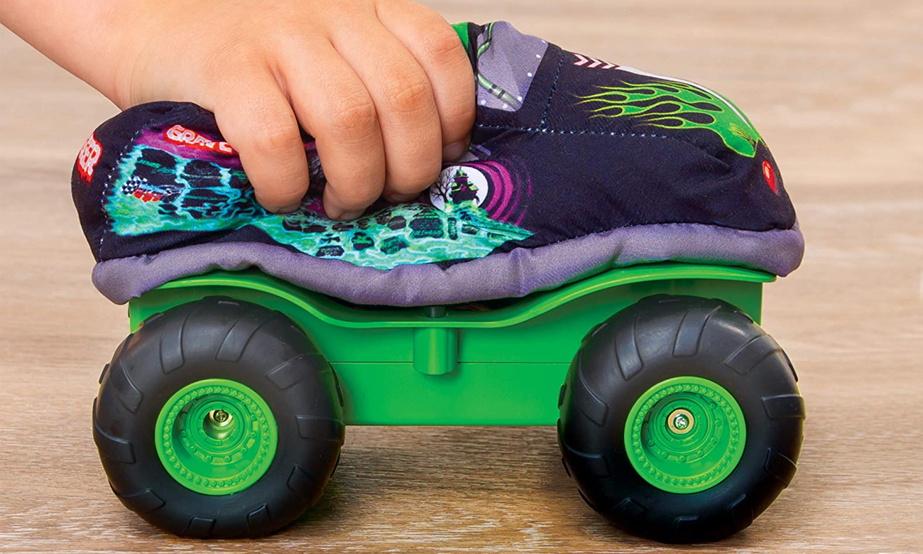 monster truck zdalnie sterowany pojazd