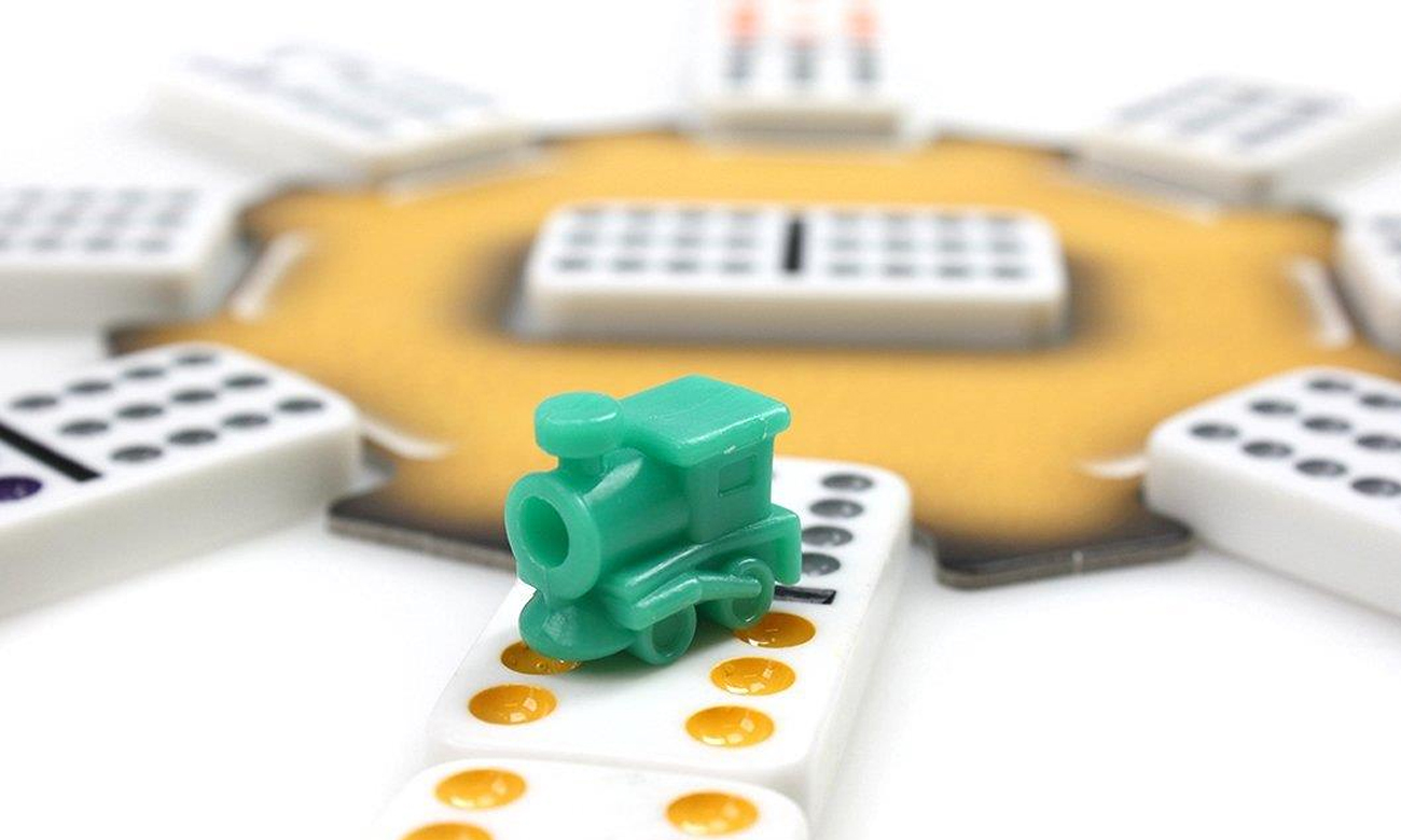 Tactic Mexican Train in Tin box